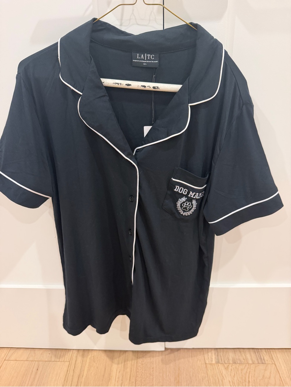 Dog Mama - Black Short-Sleeve Button Shirt with White Piping